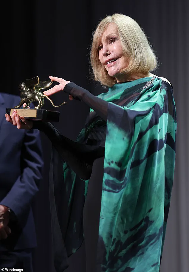 Kim Novak's Age-Defying Venice Film Festival Appearance Reignites Debate on Aging and Beauty Standards
