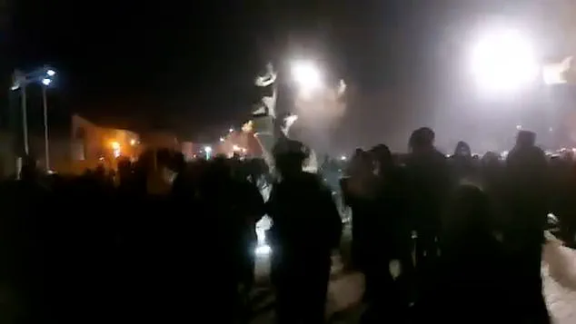 Iranian Protests and Economic Crisis Spark Calls for Reza Pahlavi's Return Amid Escalating Unrest
