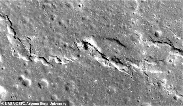 Moon's Shrinkage Revealed: New Cracks Raise Quake Fears for Artemis Missions