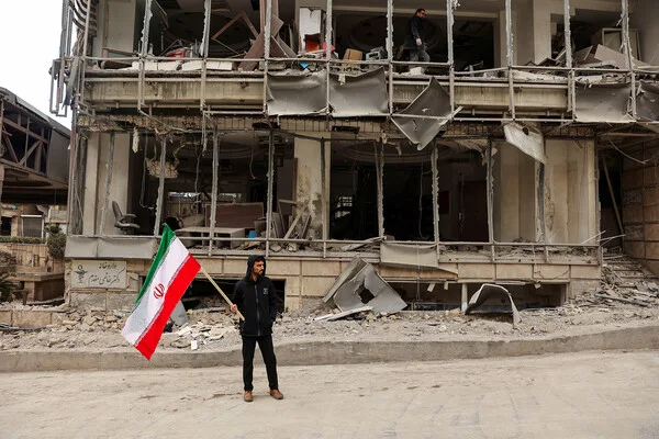 Iran's Internet Blackout and Cyberattacks on UAE Banks Fuel Regional Tensions