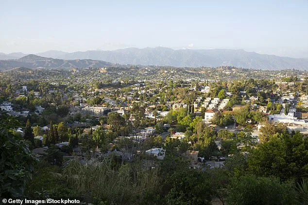 Sirens Sound Alarm in Highland Park as Community Sparks Controversy Over ICE Alerts