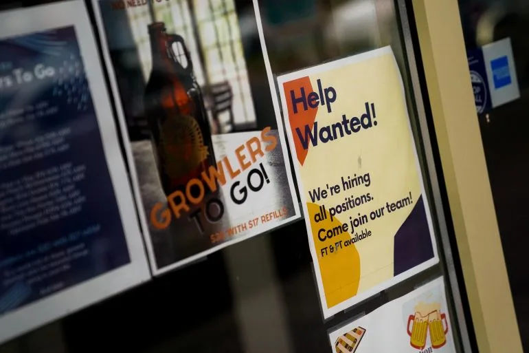 U.S. Job Market Suffers Sharp Decline as 92,000 Jobs Lost and Unemployment Rises to 4.4%, with Healthcare Sector Hit Hard