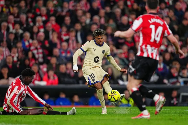Newcastle Hosts Barcelona in Crucial Champions League Last-16 Clash
