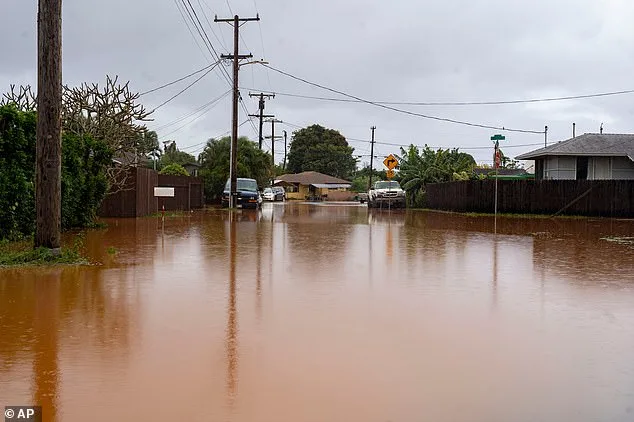 Hawaii Rescues Over 230 After Kona Storm Floods Oahu, Governor Calls It Largest in 20 Years