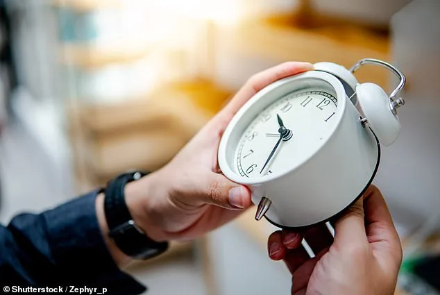 Daylight Saving Time Under Fire: Health Risks and Calls for Abolition Rise as Experts Warn of Harmful Consequences