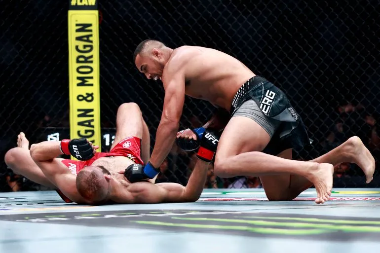 Carlos Ulberg's Thunderous Knockout Secures UFC Light Heavyweight Title in Historic Triumph